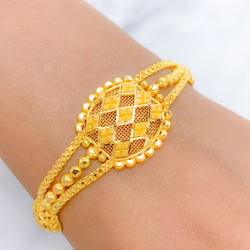 Upscale Yellow Gold Bracelet