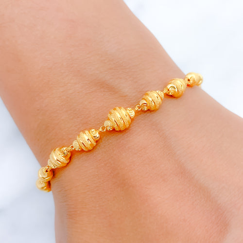 Exquisite Gold Bracelet