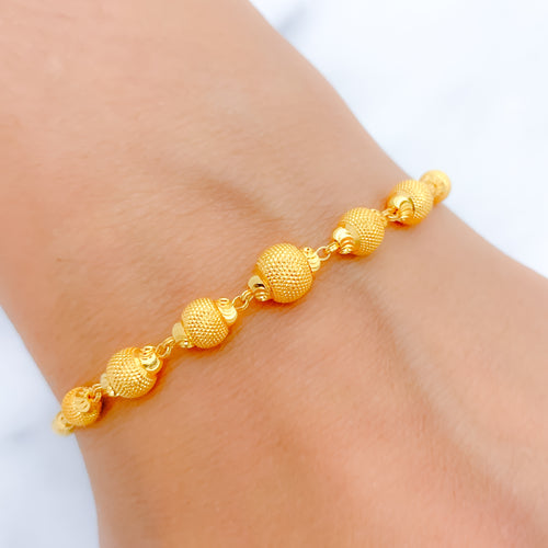 Ritzy Gold Bracelet