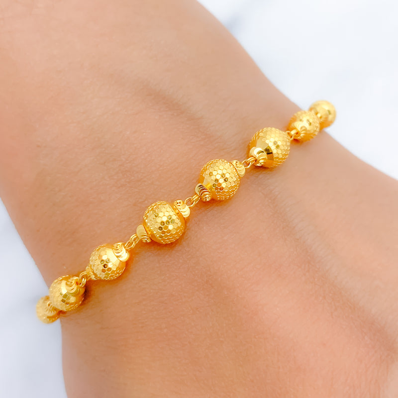 Jazzy Gold Bracelet