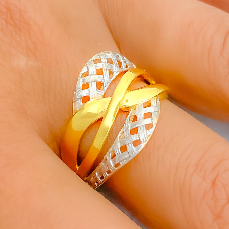 22k-gold-Posh Netted Layered Ring