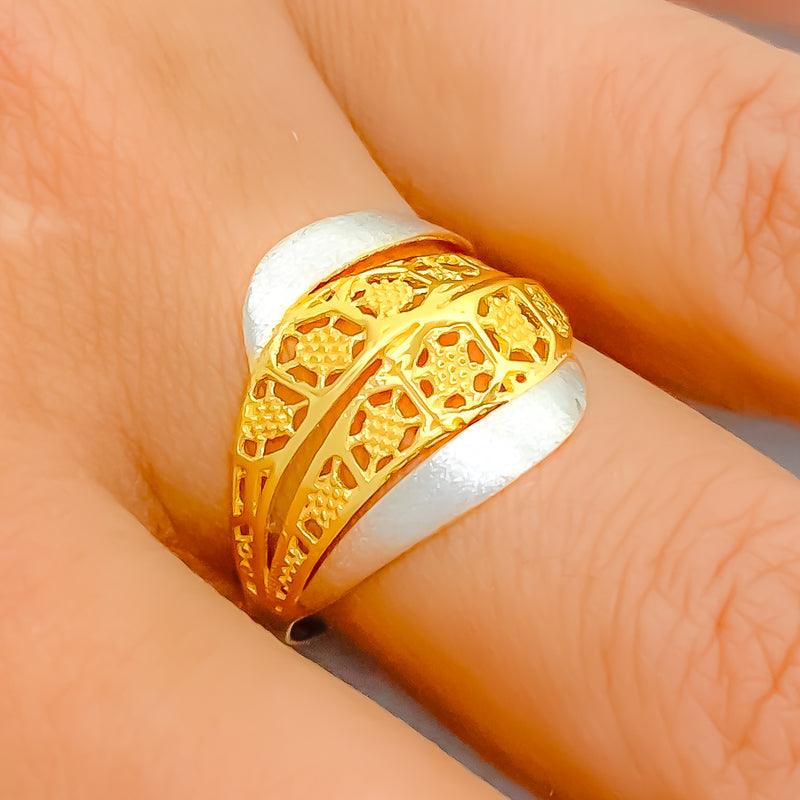 22k-gold-Evergreen Beaded Flower Ring 