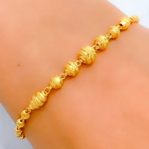 22k-graceful-sleek-bracelet