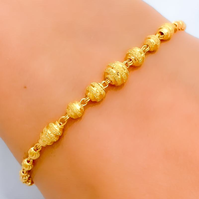 22k-graceful-sleek-bracelet