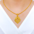 Graceful Netted Gold 22k Gold Pendant