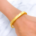 21k-gold-Glistening Alternating Striped CZ Bangle Bracelet 