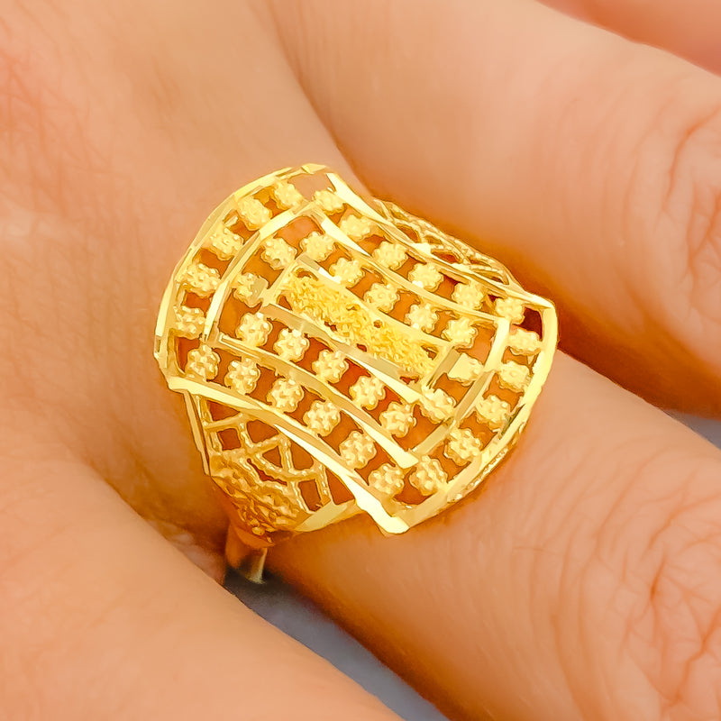 21k-gold-gorgeous-charming-ring