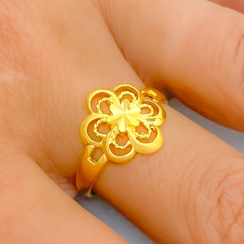 21k-gold-charming-flower-ring