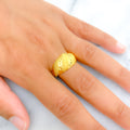 21k-gold-lovely-everyday-ring