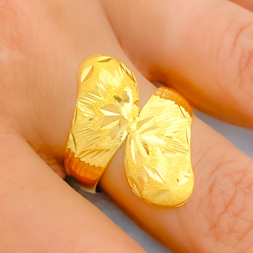 21k-gold-festive-ethereal-ring