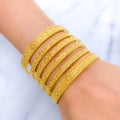 Tasteful Traditional Bangle Set