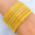 Tasteful Traditional Bangle Set