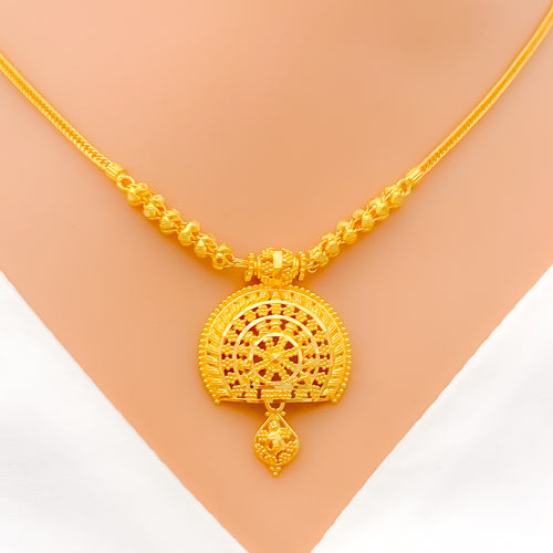 22k-gold-radiant-detailed-necklace-set