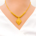 22k-gold-diamond-shaped-ornate-necklace-set