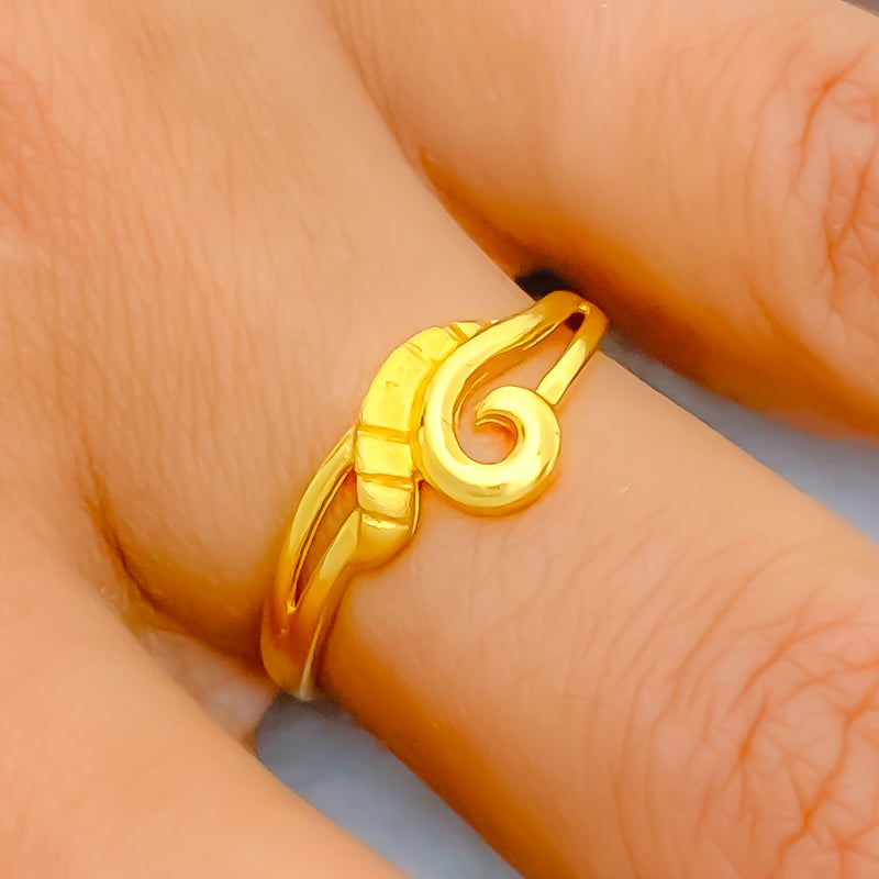 22k-gold-fashionable-lovely-ring