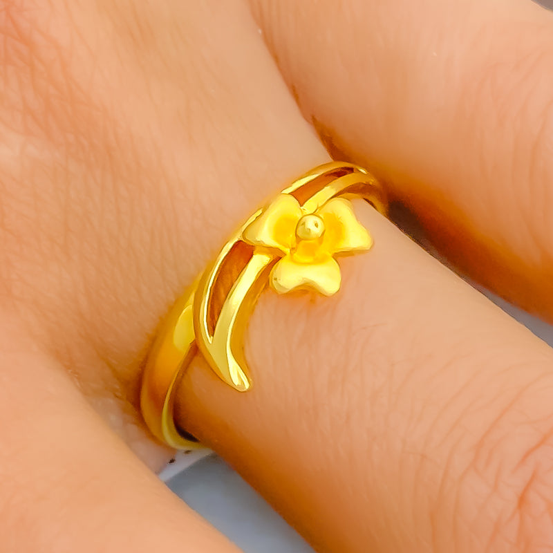 22k-gold-stylish-flower-ring