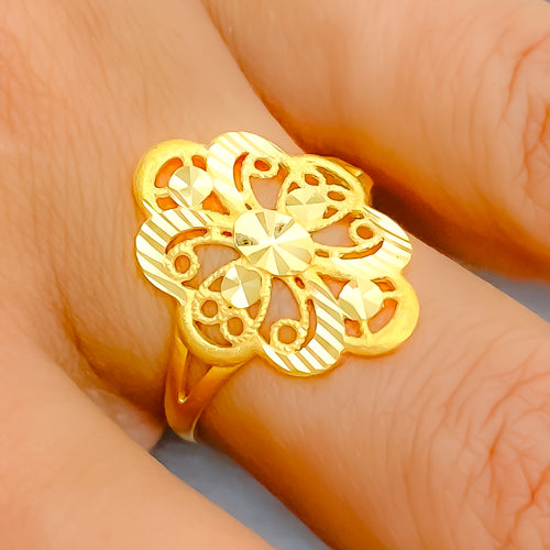 22k-intricate-glossy-ring