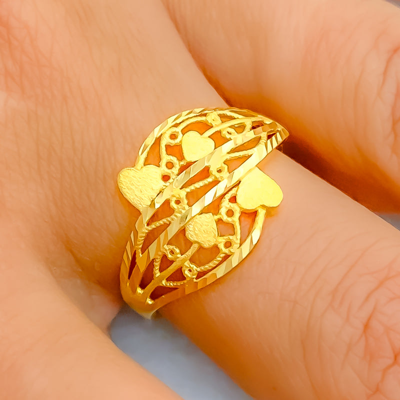 22k-fashionable-heart-ring