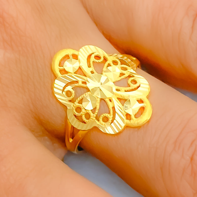 22k-delightful-ornate-ring