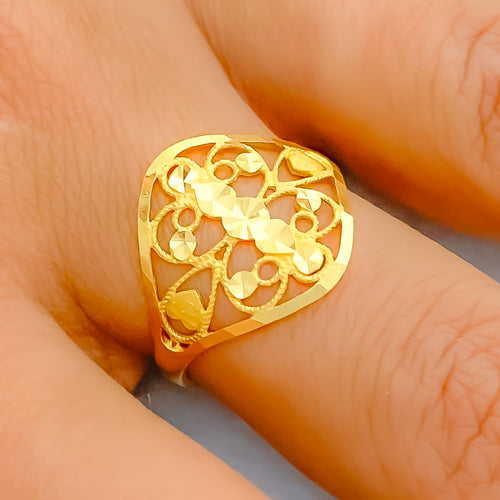 22k-symmetrical-etched-ring