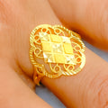22k-jazzy-diamond-shaped-ring