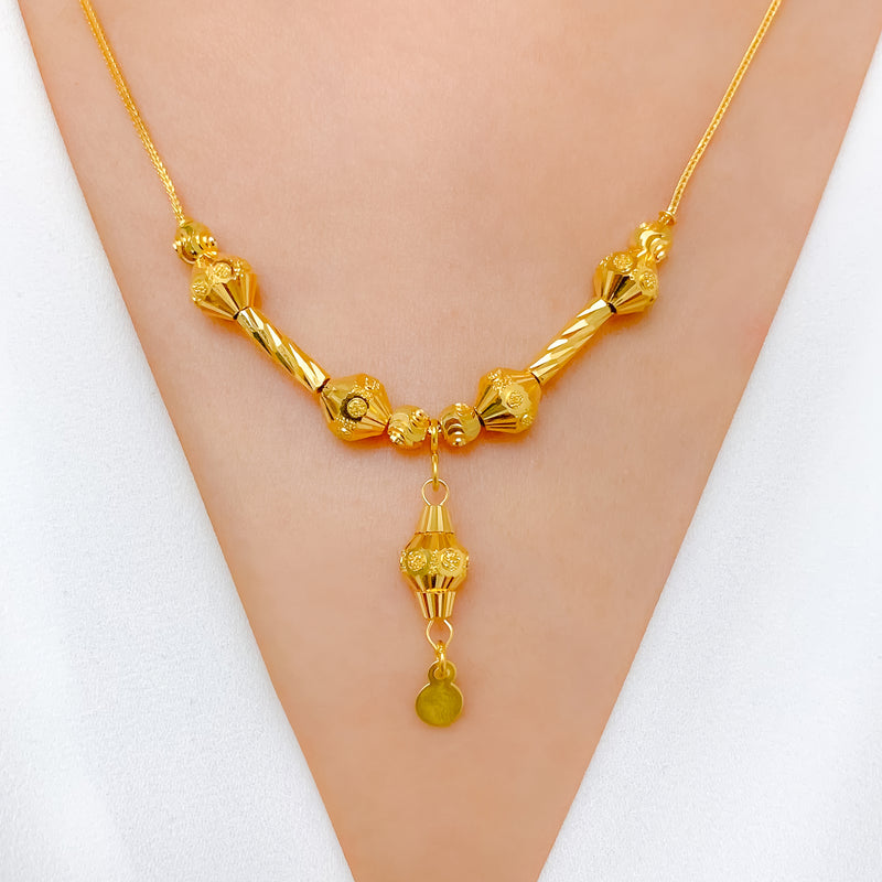 Dressy Reflective Gold Necklace