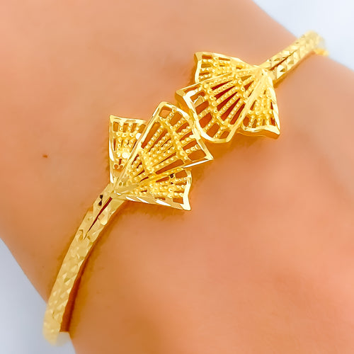 22k-gold-beautiful-upscale-bangle-bracelet