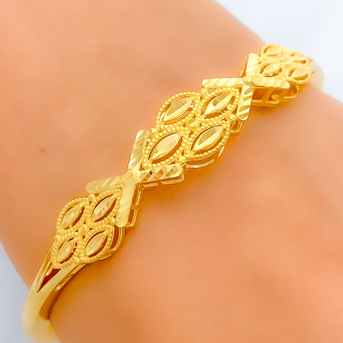 22k-gold-dressy-magnificent-bangle-bracelet