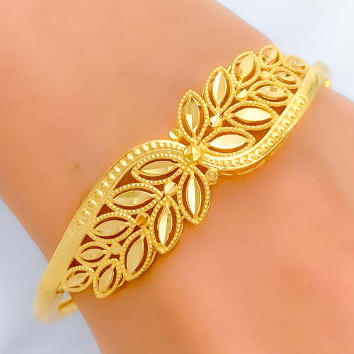 22k-gold-striking-bridal-bangle-bracelet