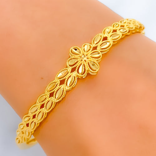 22k-gold-trendy-upscale-bangle-bracelet