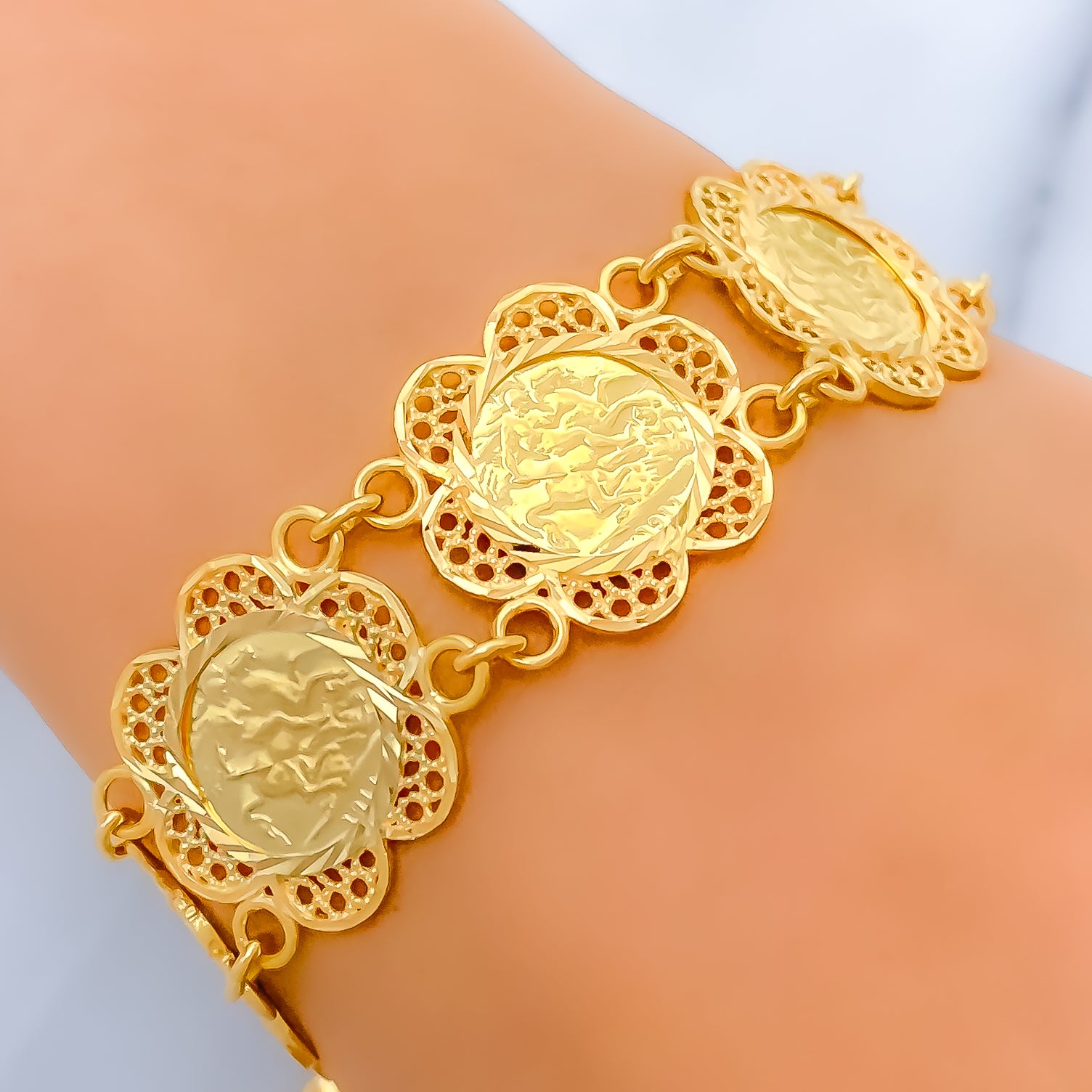 21K Gold Decorative Reversible Bracelet