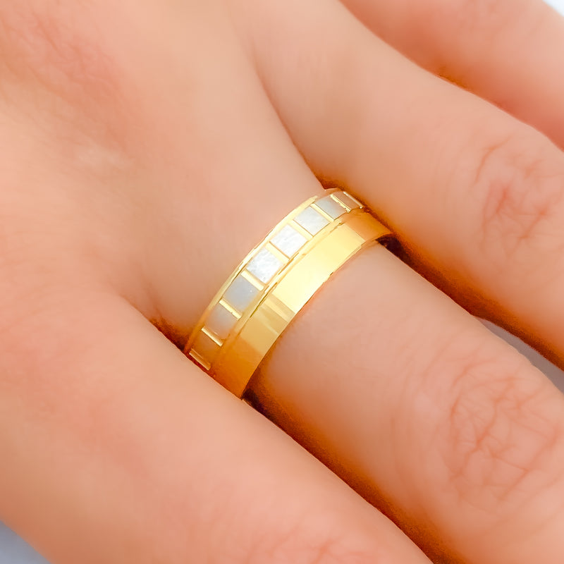 Elevated Two-Tone 22k Gold Band