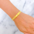 22k-gold-elevated-glossy-bangle