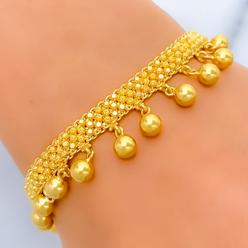 22k-gold-shimmering-posh-bracelet