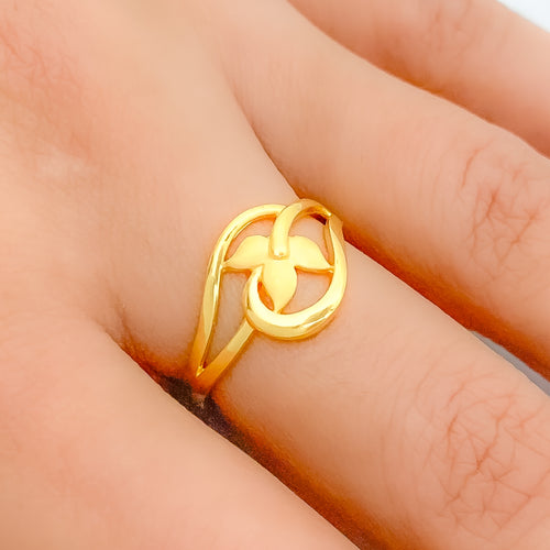 Chic Matte Flower 22k Gold Ring