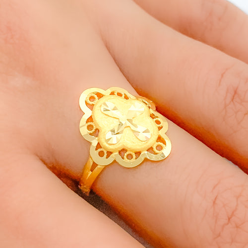 Dressy High Finish 22k Gold Ring