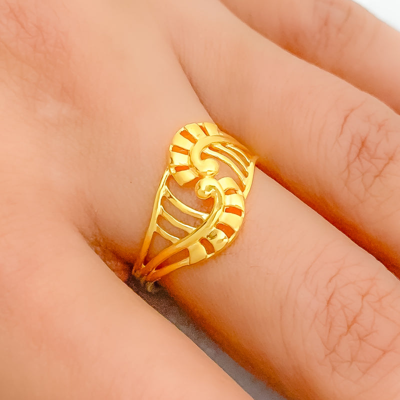 Contemporary Spiral 22k Gold Ring