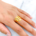Gorgeous Heart Wire 22k Gold Ring