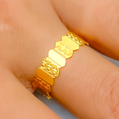 21k-gold-elevated-gold-band