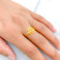 Posh Leaf 22k Gold Ring