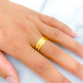 21k-gold-modern-glowing-ring