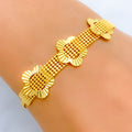 22k-gold-Flat Chain Three Flower Bracelet 