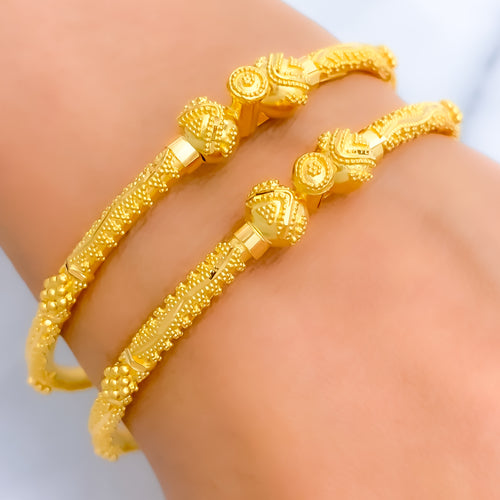 22k-gold-opulent-delightful-pipe-bangles