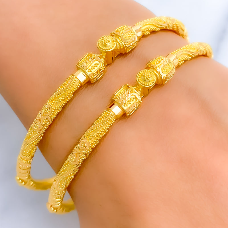 22k-gold-fine-fashionable-pipe-bangles