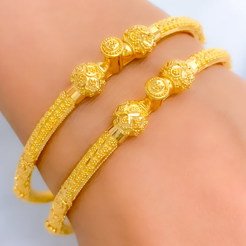 22k-gold-ethereal-elegant-pipe-bangles