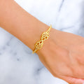 22k-gold-ornate-dual-motif-bangle-bracelet