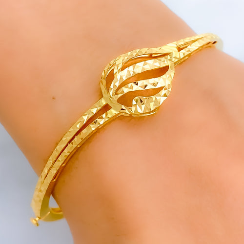 22k-gold-faceted-leaf-bangle-bracelet
