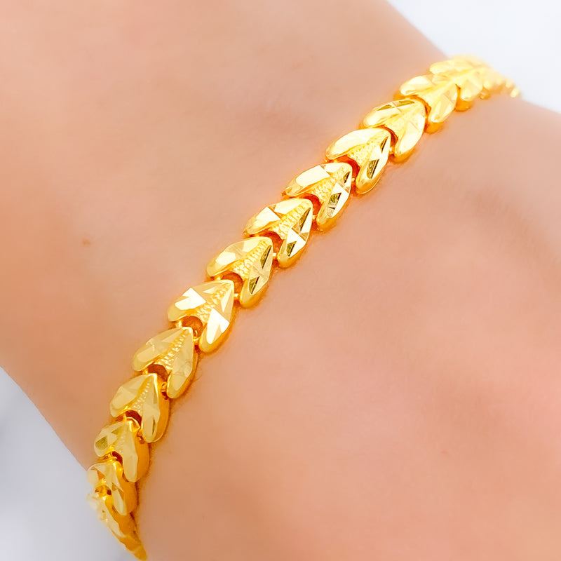 Classy High Finish 22k Gold Bracelet