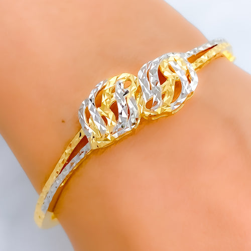22k-gold-striking-jazzy-bangle-bracelet