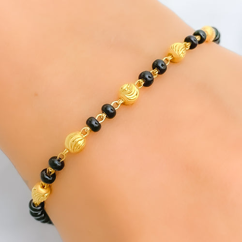 22k-gold-decorative-posh-bracelet